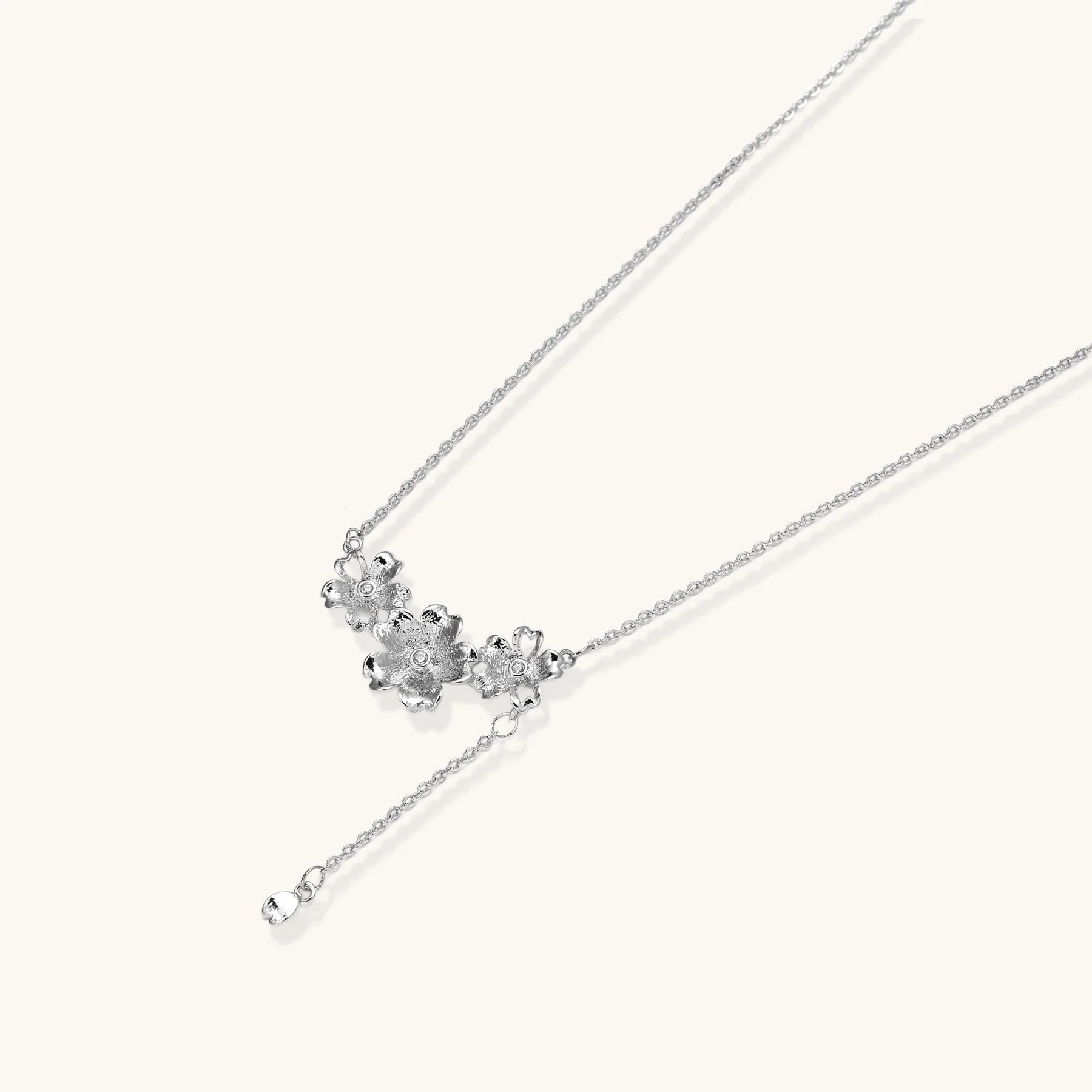 Silver Bloom Lariat