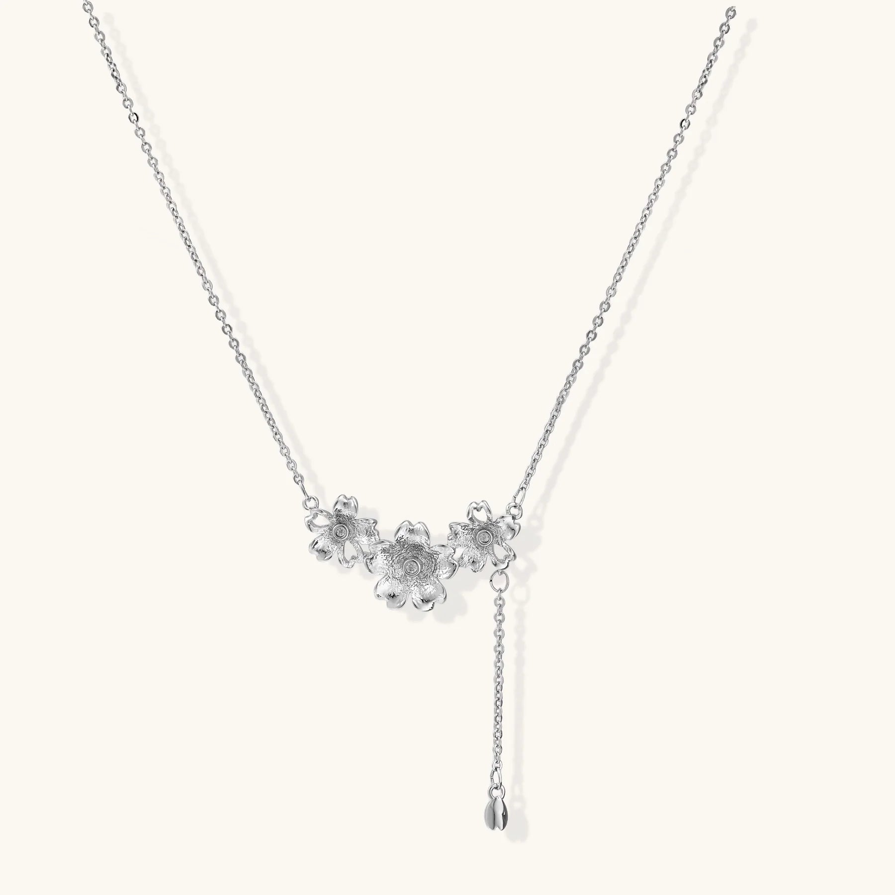 Silver Bloom Lariat